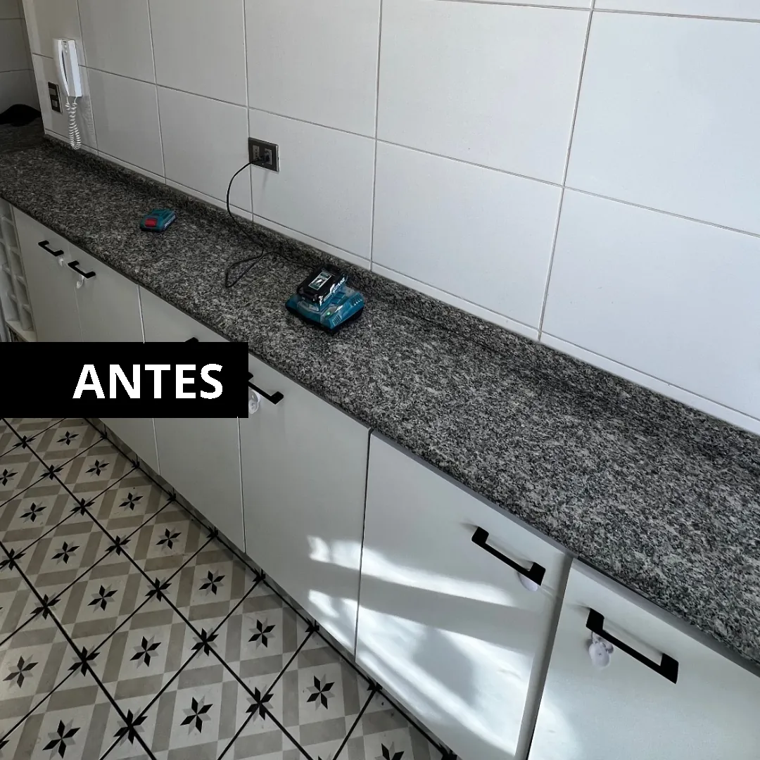 Cocina en Cristóbal Colón antes de la remodelación